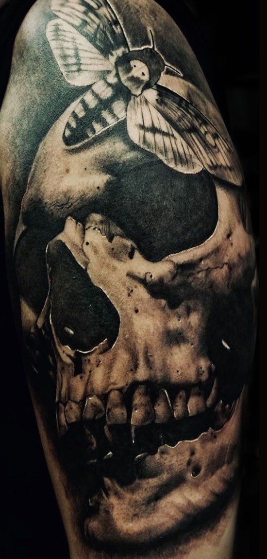 Oli - Tattoo - Schädel